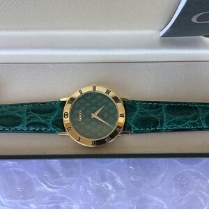 Vintage Gucci 3001M Men’s Watch Unisex Green Dial Good Used Preowned Condition